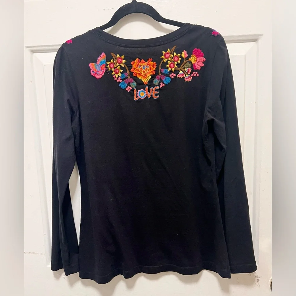 Johnny Was Black Embroidered Scoop Neck Long Sleeve Top Size M - Picture 2 of 5